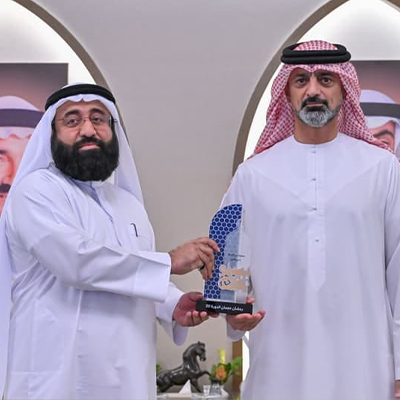 Ammar bin Humaid Al Nuaimi honors Dubai Charity Association in recognition of its sponsorship of the “Ramadan Ajman” events.